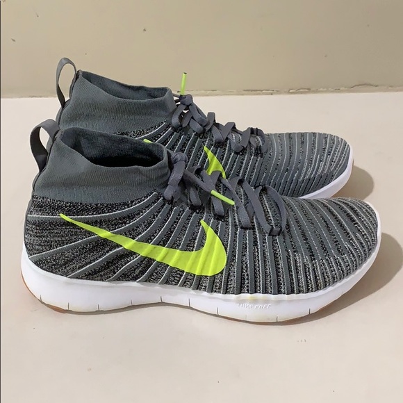 Nike Free Train Force Flyknits - Picture 1 of 4